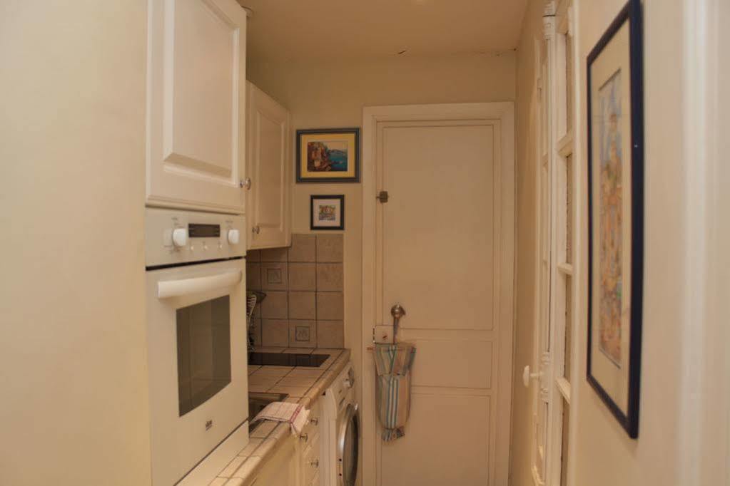 Very Charming Studio Apartment On Port In Cannes A Short Walk To Palais With Aircon And Internet 411 ภายนอก รูปภาพ
