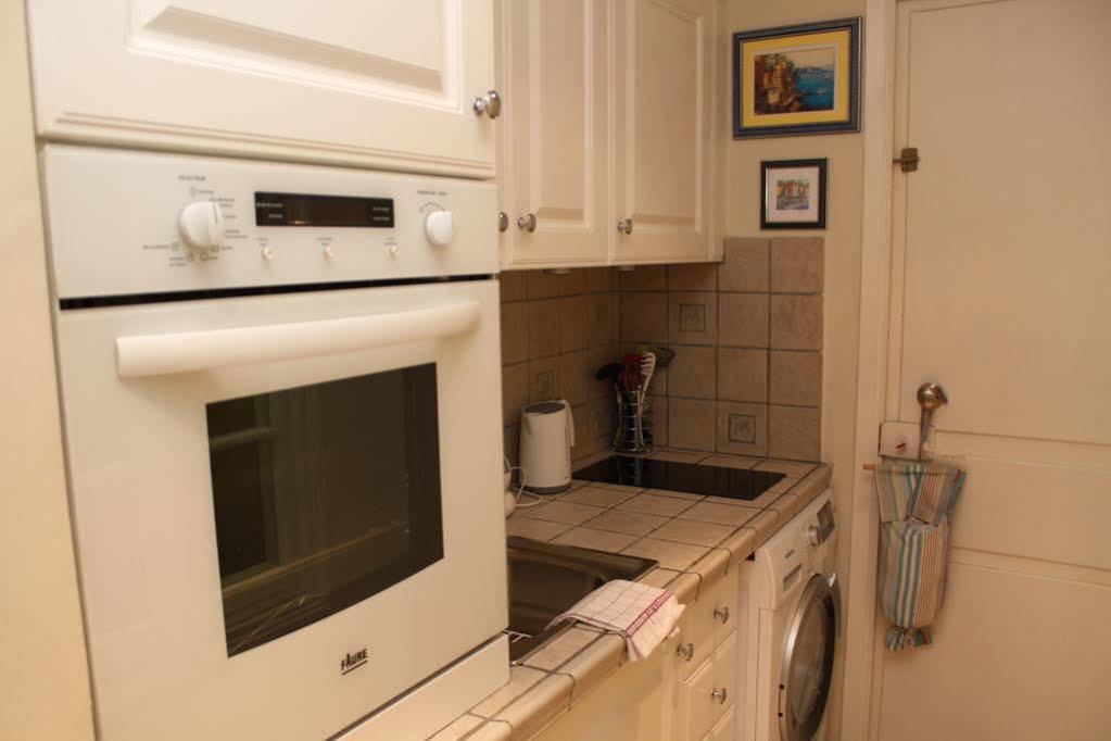 Very Charming Studio Apartment On Port In Cannes A Short Walk To Palais With Aircon And Internet 411 ภายนอก รูปภาพ