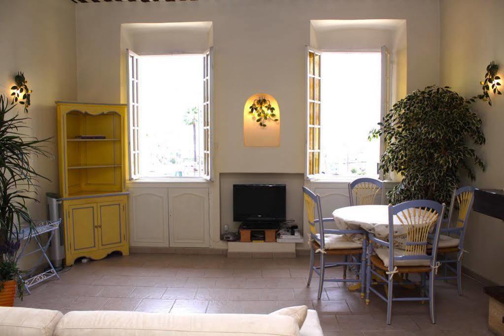 Very Charming Studio Apartment On Port In Cannes A Short Walk To Palais With Aircon And Internet 411 ภายนอก รูปภาพ