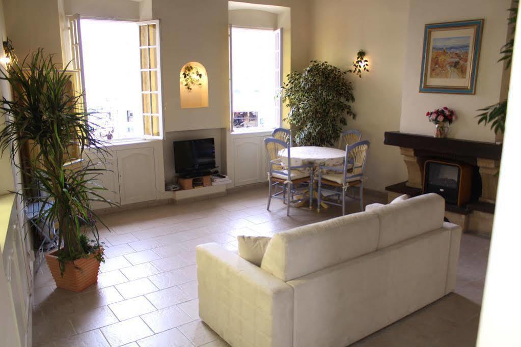 Very Charming Studio Apartment On Port In Cannes A Short Walk To Palais With Aircon And Internet 411 ภายนอก รูปภาพ