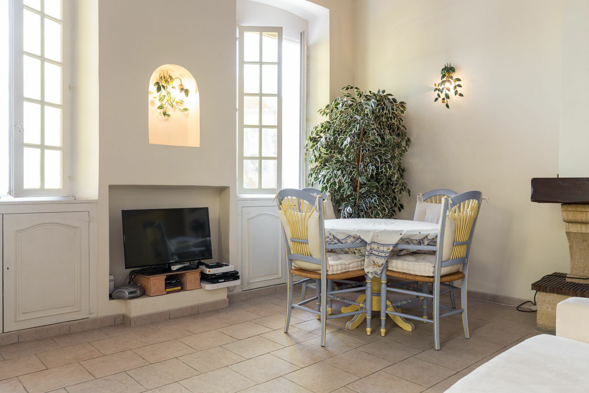 Very Charming Studio Apartment On Port In Cannes A Short Walk To Palais With Aircon And Internet 411 ภายนอก รูปภาพ